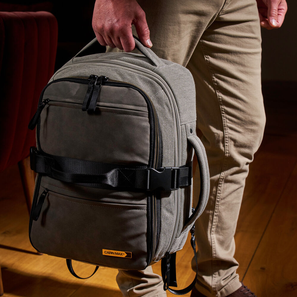 amazon.ca laptop backpack Evos Expandable Travel Bag Underseat 40x30x20 / 40x30x15 cm – Cabin Max