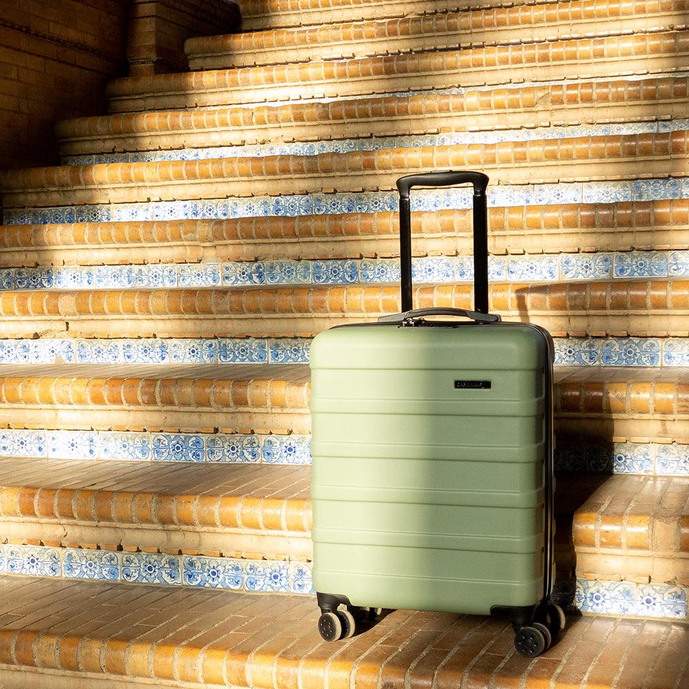 Anode 40L Cabin Suitcase 55x40x20cm Cabin Max